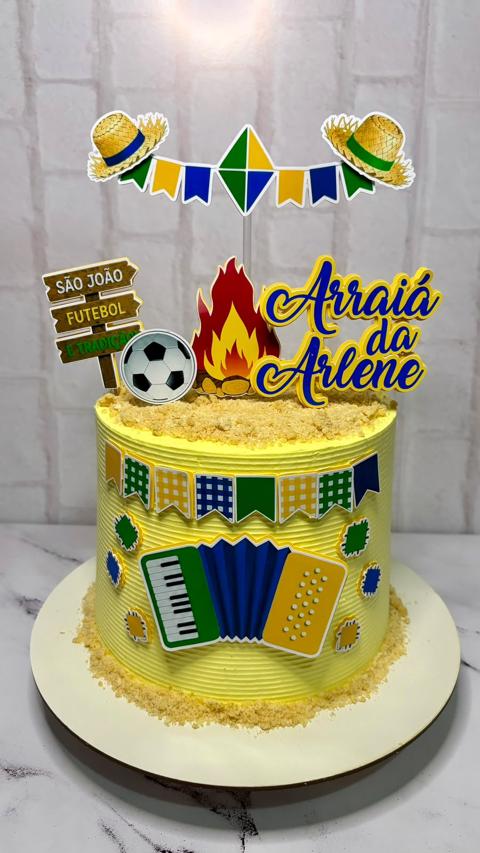 Kit batizado feito pela Bolos da Eti
