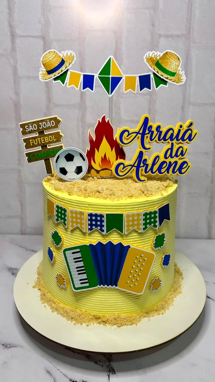 Kit batizado feito pela Bolos da Eti